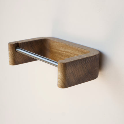 Toiletpapirholder i træ – to monteringsmuligheder