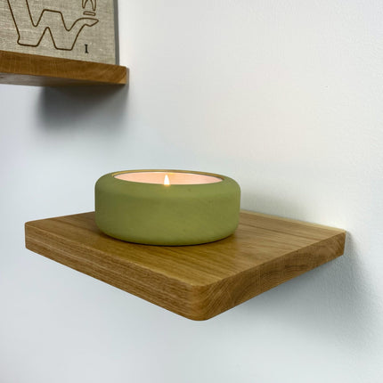 Kwadratowe drewniane półki ścienne do salonu, sypialni lub łazienki,Półka naścienna z litego dębu, minimalistyczny design, drewniana półka, półka ścienna, półka dębowa, półka wisząca, półka minimalistyczna, półka dekoracyjna, półka do salonu, półka do łazienki, półka do sypialni, półka do biura, półka na książki, półka na rośliny, półka na drobiazgi, półka z litego drewna, drewniana półka ścienna, nowoczesna półka, skandynawski design, naturalne drewno, drewniane dekoracje, półka do ekspozycji, designerska 