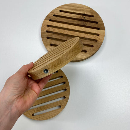 Oak floating shelved, round decorating shelves, modern home deco shelvs, floating plant shelf, fashionable furniture, shelves with bracket