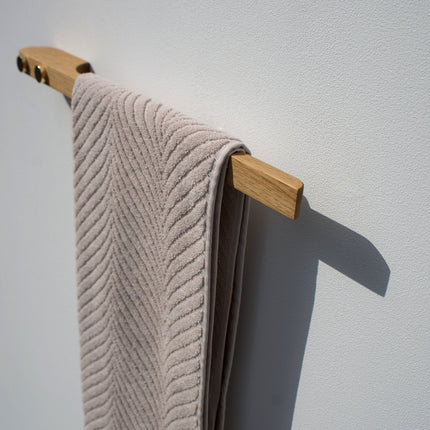 Porte-serviettes moderne en bois pour la salle de bain