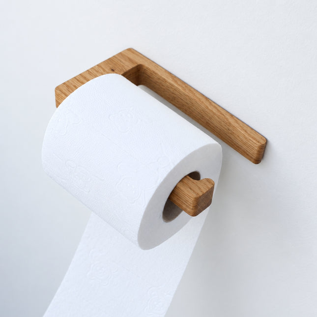 Stylowy dębowy uchwyt na papier toaletowy – montowany na klej, bez wiercenia