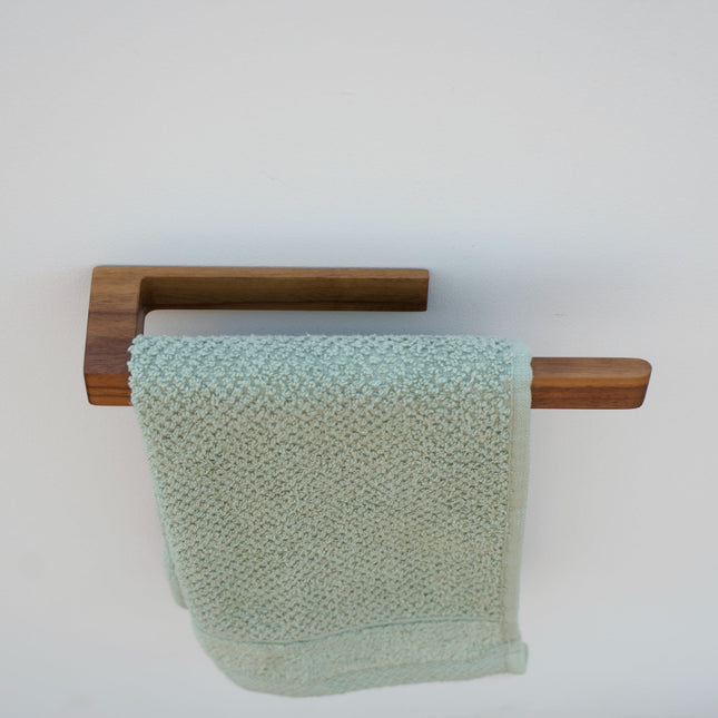 wieszak samoprzylepny na ręczniki drewniany orzech amerykański minimalistyczny loftowy bez wiercenia do małych przestrzeni,