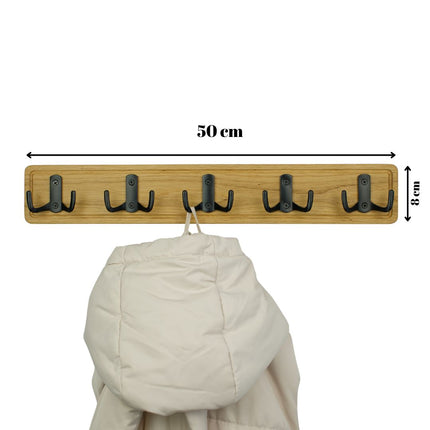 Wymiary naturalnego wieszaka dębu z widocznymi sękami i kontrastującymi, matowymi czarnymi haczykami.